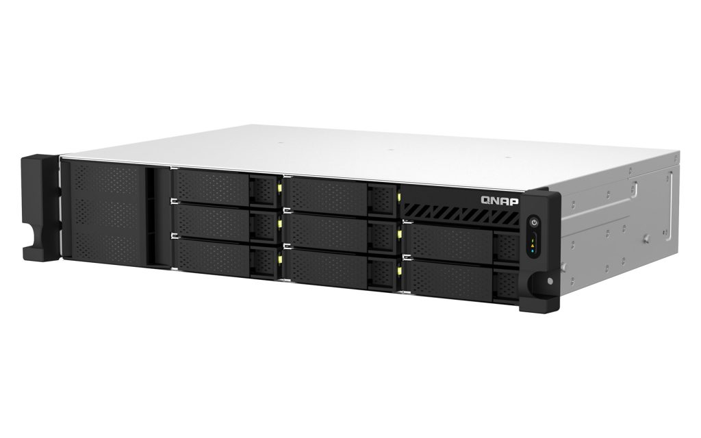 QNAP TS-873AEU-4G NAS/storage server Rack (2U) Ryzen Embedded V1500B 4 GB DDR4 0 TB QuTS hero Black